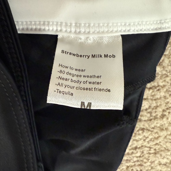 Strawberry milk mob bikini top - Picture 7 of 7